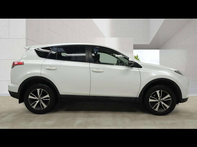 Toyota RAV4 2.0 RAV4 Business Edition D-4D 4x2 5dr 5dr Manual 2026