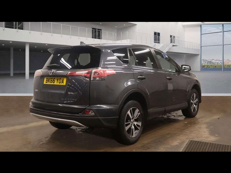 Toyota RAV4 2.0 RAV4 Business Edition D-4D 4x2 5dr 5dr Manual 2026
