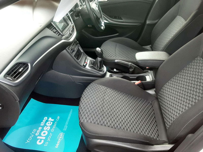 Vauxhall Astra 1.5 Astra Business Edition Nav TD 5dr 5dr Manual 2025