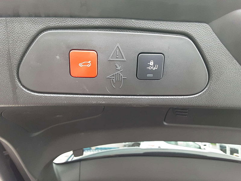 Vauxhall Grandland X 1.5 Grandland X Ultimate TD Auto 5dr 5dr Automatic 2026