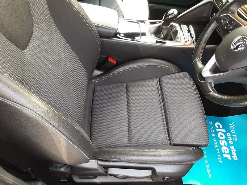 Vauxhall Insignia 1.6 Turbo D BlueInjection SRi VX Line Nav Sports Tourer Euro 6 (s/s) 5dr 5dr Manual 2026