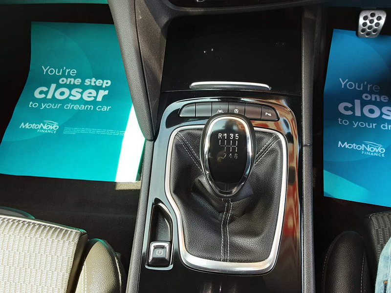 Vauxhall Insignia 1.6 Turbo D BlueInjection SRi VX Line Nav Sports Tourer Euro 6 (s/s) 5dr 5dr Manual 2026