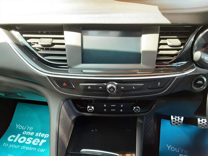 Vauxhall Insignia 1.6 Turbo D BlueInjection SRi VX Line Nav Sports Tourer Euro 6 (s/s) 5dr 5dr Manual 2026