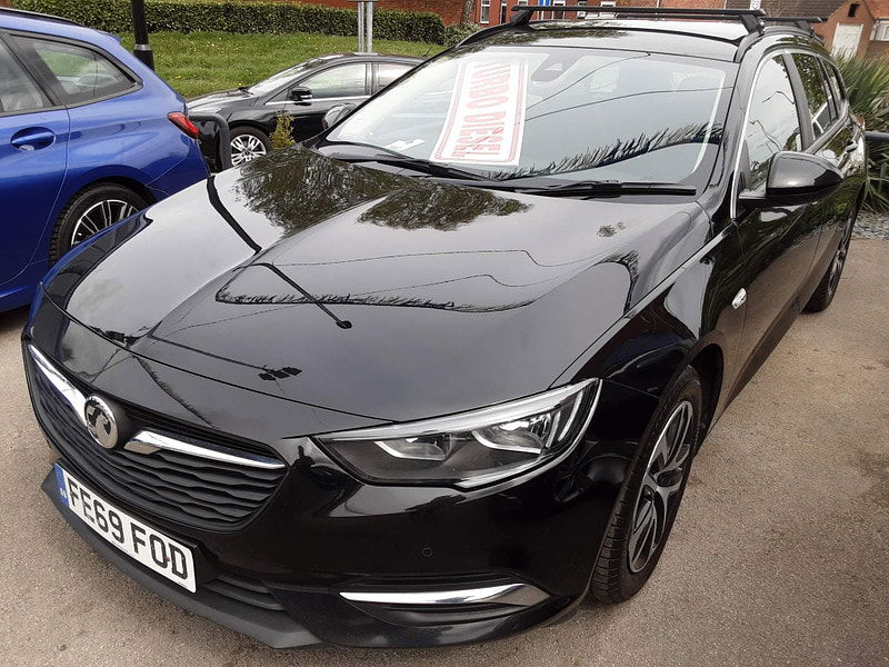 Vauxhall Insignia 1.6 Turbo D ecoTEC BlueInjection Design Sports Tourer Euro 6 (s/s) 5dr 5dr Manual 2024