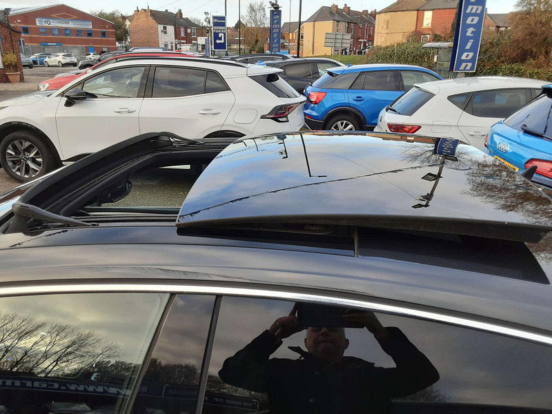 Volkswagen Arteon 1.4 Arteon R-Line TSi PHEV Semi-Auto 5dr 5dr Automatic 2025