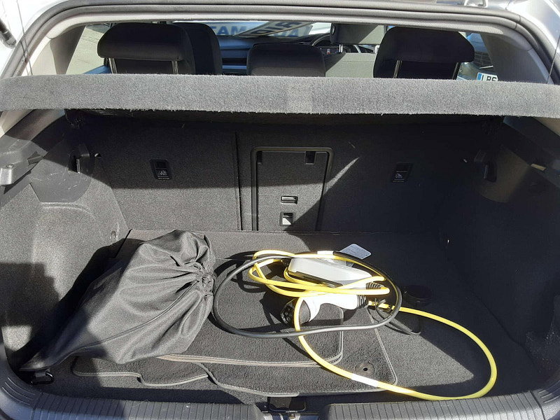 Volkswagen Golf 1.4 Golf Style TSi E-Hybrid Semi-Auto 5dr 5dr Automatic 2026