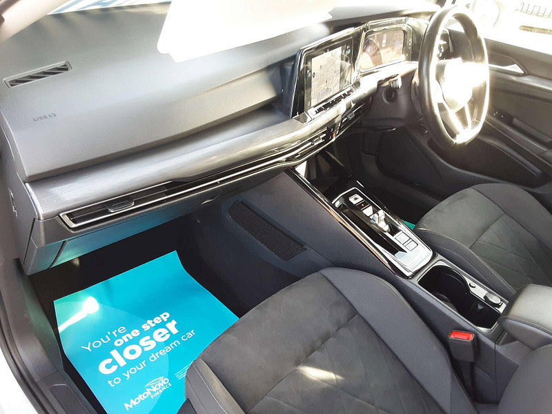 Volkswagen Golf 1.4 Golf Style TSi E-Hybrid Semi-Auto 5dr 5dr Automatic 2026