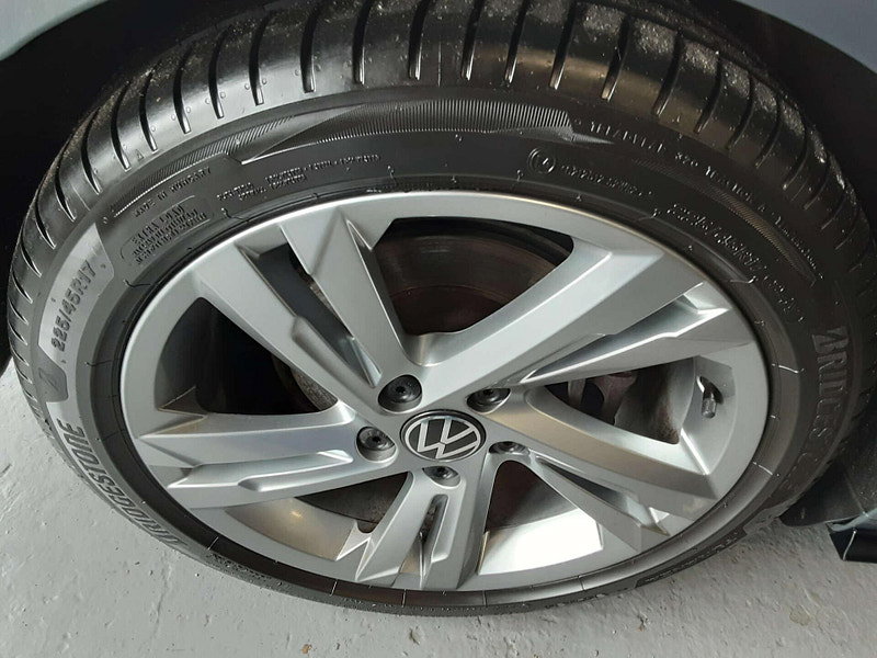 Volkswagen Golf 1.5 Golf R-Line eTSI Semi-Auto 5dr 5dr Automatic 2026