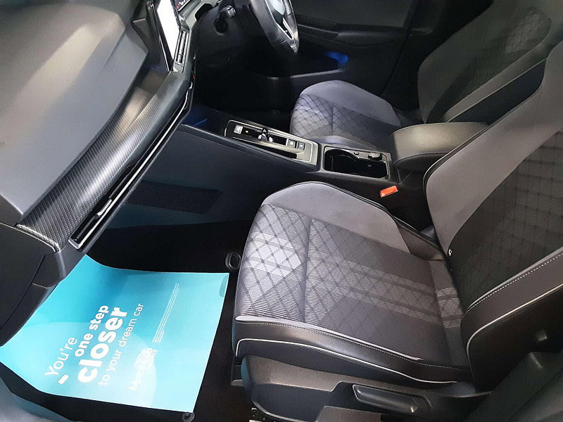 Volkswagen Golf 1.5 Golf R-Line eTSI Semi-Auto 5dr 5dr Automatic 2026