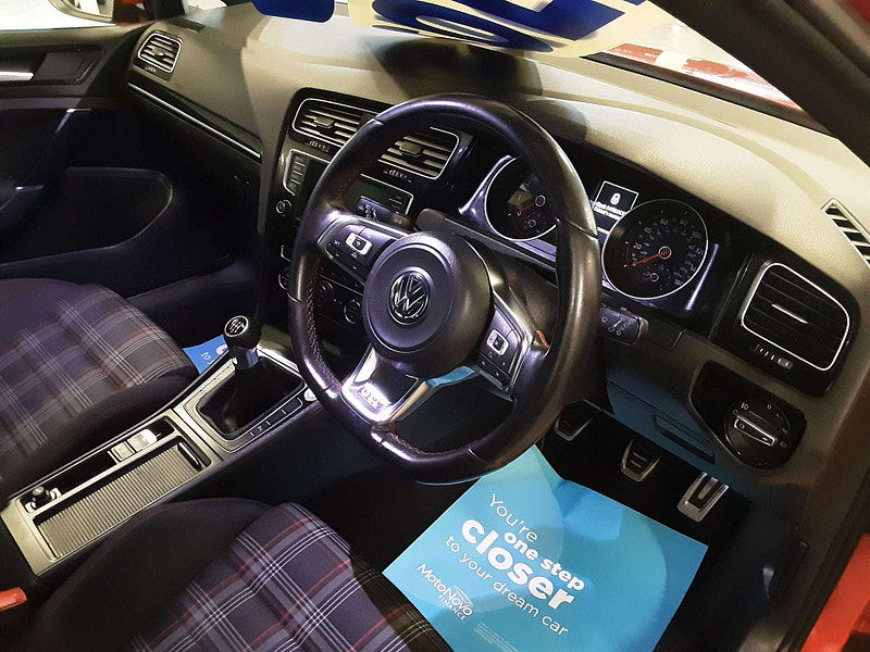 Volkswagen Golf 2.0 Golf GTi Performance 5dr 5dr Manual 2026