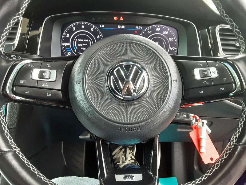 Volkswagen Golf 2.0 Golf R TSi Semi-Auto 4WD 5dr 5dr Automatic 2025