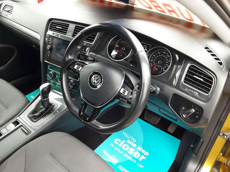 Volkswagen Golf 2.0 Golf SE Nav TDI BlueMotion Technology Semi-Auto 5dr 5dr Automatic 2025