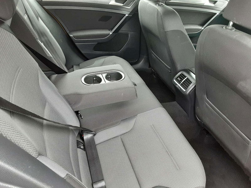 Volkswagen Golf 2.0 Golf SE Nav TDI BlueMotion Technology Semi-Auto 5dr 5dr Automatic 2025