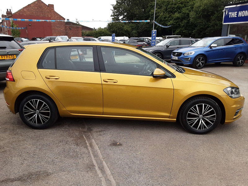Volkswagen Golf 2.0 Golf SE Nav TDI BlueMotion Technology Semi-Auto 5dr 5dr Automatic 2025