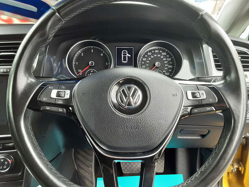 Volkswagen Golf 2.0 Golf SE Nav TDI BlueMotion Technology Semi-Auto 5dr 5dr Automatic 2025
