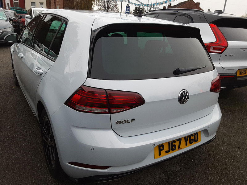 Volkswagen Golf 2.0 TDI R-Line Euro 6 (s/s) 5dr 5dr Manual 2024