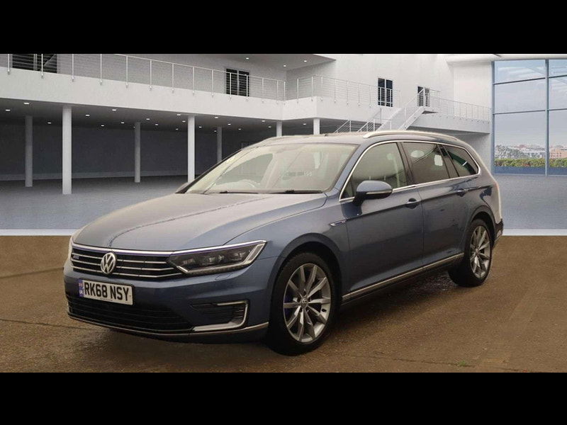 Volkswagen Passat 1.4 Passat GTe Advance Semi-Auto 5dr 5dr Automatic 2025