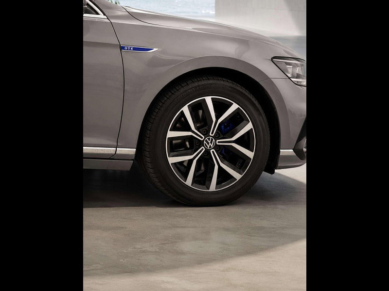 Volkswagen Passat 1.4 Passat GTe Semi-Auto 5dr 5dr Automatic 2026