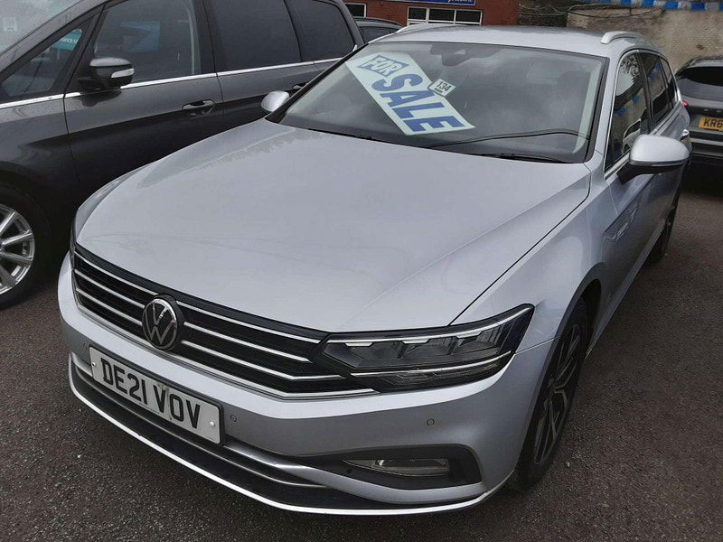 Volkswagen Passat 1.5 Passat SEL TSi Evo 5dr 5dr Manual 2025