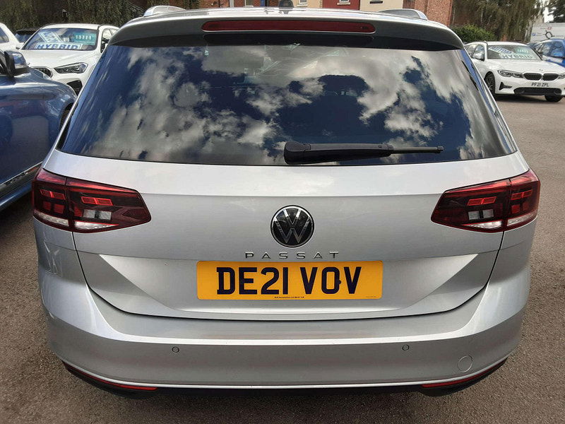 Volkswagen Passat 1.5 Passat SEL TSi Evo 5dr 5dr Manual 2026