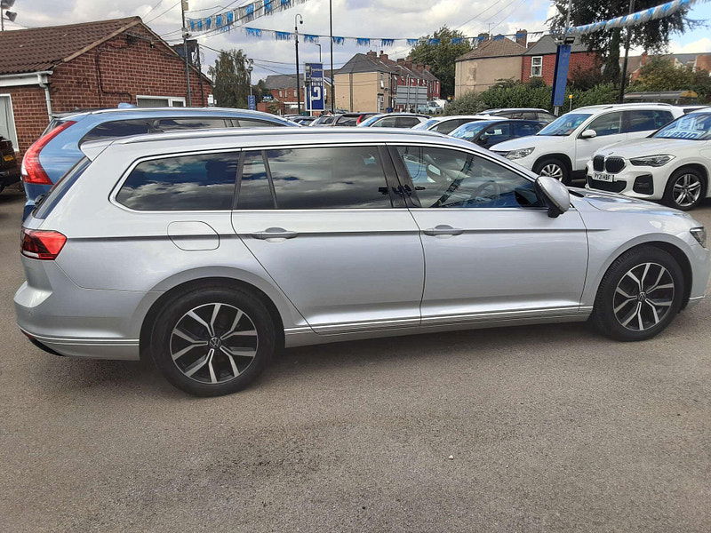 Volkswagen Passat 1.5 Passat SEL TSi Evo 5dr 5dr Manual 2026