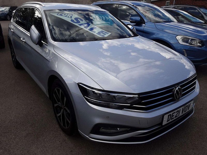 Volkswagen Passat 1.5 Passat SEL TSi Evo 5dr 5dr Manual 2025