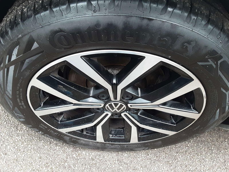 Volkswagen Passat 1.5 Passat SEL TSi Evo 5dr 5dr Manual 2026