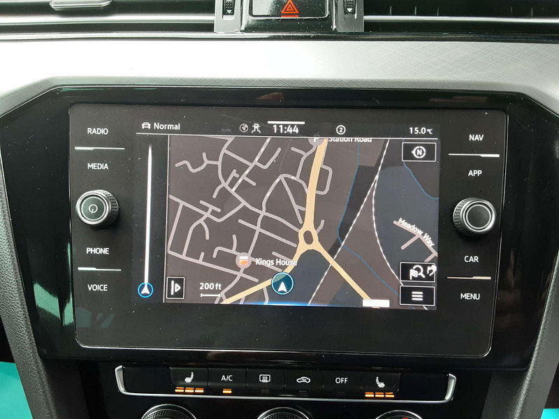 Volkswagen Passat 1.5 Passat SEL TSi Evo 5dr 5dr Manual 2026