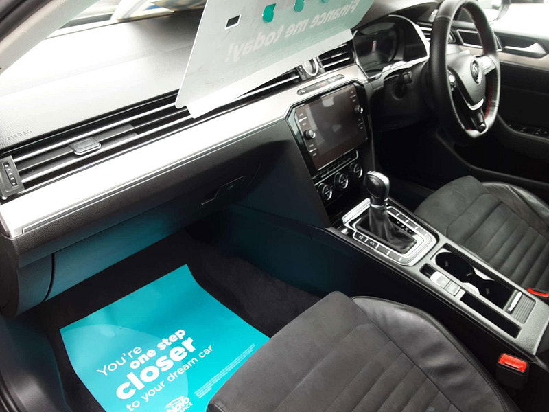 Volkswagen Passat 2.0 Passat GT TDI BlueMotion Technology Semi-Auto 5dr 5dr Automatic 2025