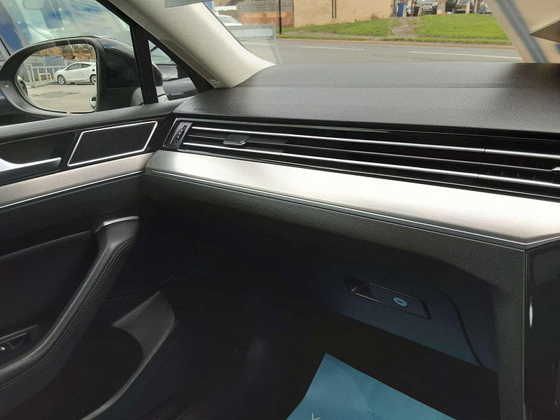 Volkswagen Passat 2.0 Passat GT TDI BlueMotion Technology Semi-Auto 5dr 5dr Automatic 2025