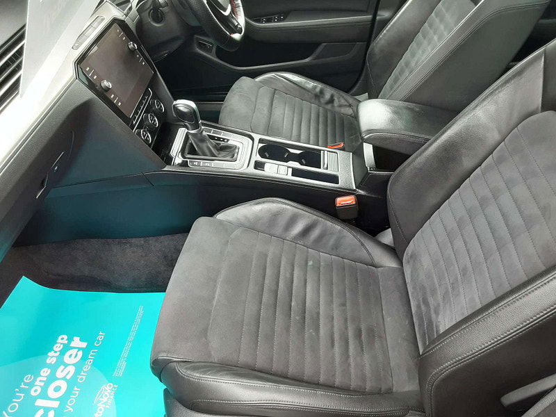 Volkswagen Passat 2.0 Passat GT TDI BlueMotion Technology Semi-Auto 5dr 5dr Automatic 2025