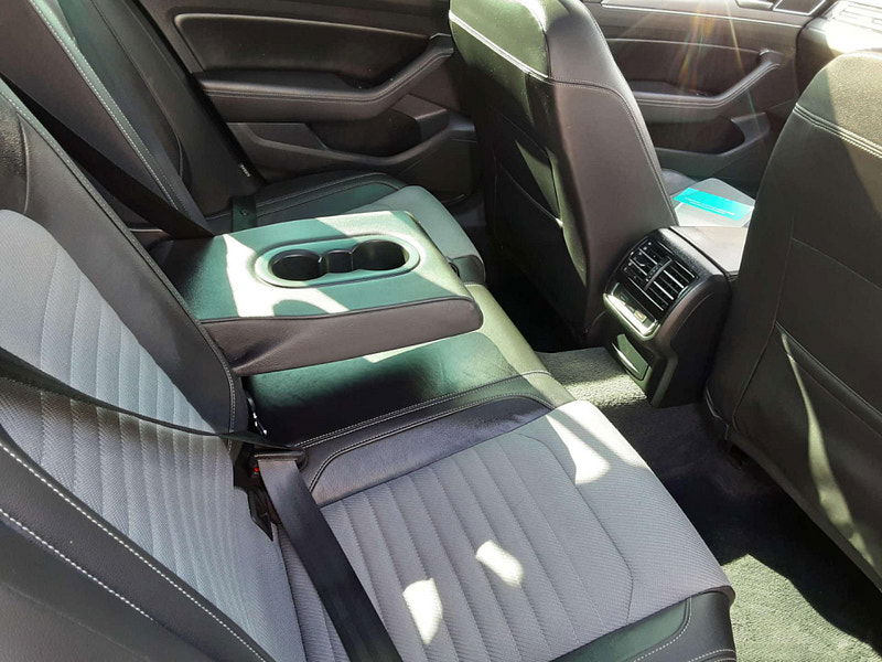 Volkswagen Passat 2.0 Passat R-Line TDI BlueMotion Technology Semi-Auto 5dr 5dr Automatic 2025