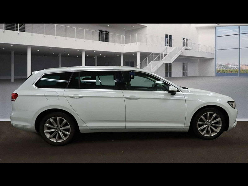 Volkswagen Passat 2.0 Passat SE Business TDI BlueMotion Technology 5dr 5dr Manual 2025