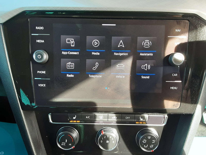 Volkswagen Passat 2.0 Passat SEL TDI 5dr 5dr Manual 2026