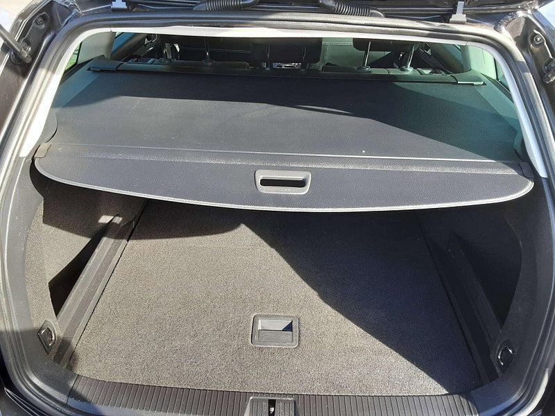 Volkswagen Passat 2.0 Passat SEL TDI 5dr 5dr Manual 2026