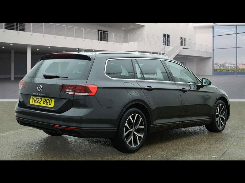 Volkswagen Passat 2.0 Passat SEL TDI 5dr 5dr Manual 2026