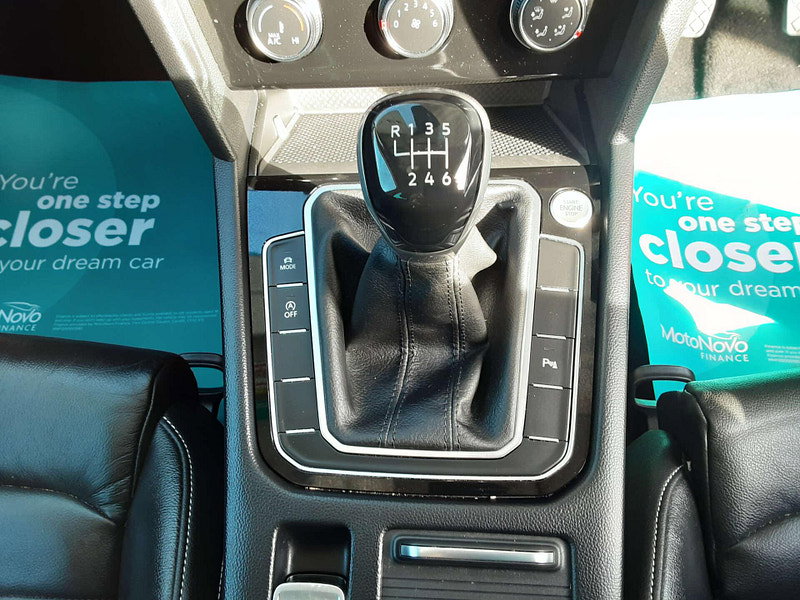 Volkswagen Passat 2.0 Passat SEL TDI 5dr 5dr Manual 2026