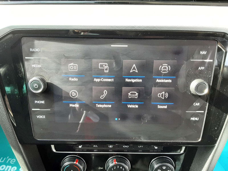Volkswagen Passat 2.0 Passat SEL TDI Semi-Auto 5dr 5dr Automatic 2025