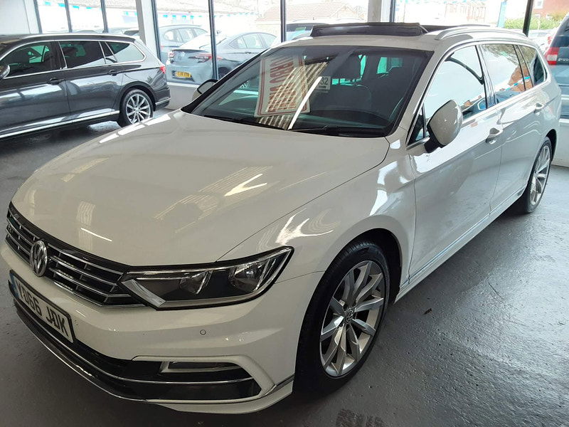 Volkswagen Passat 2.0 TDI BlueMotion Tech R-Line Euro 6 (s/s) 5dr 5dr Manual 2024