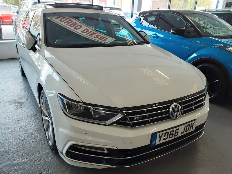 Volkswagen Passat 2.0 TDI BlueMotion Tech R-Line Euro 6 (s/s) 5dr 5dr Manual 2024