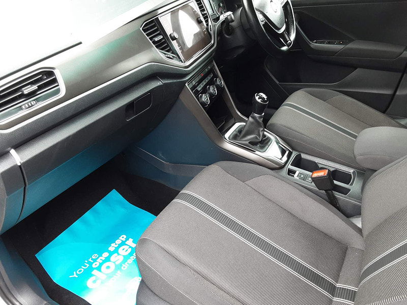 Volkswagen T-Roc 1.0 TSI SE 5dr (Beat and Winter Pack) 5dr Manual 2025
