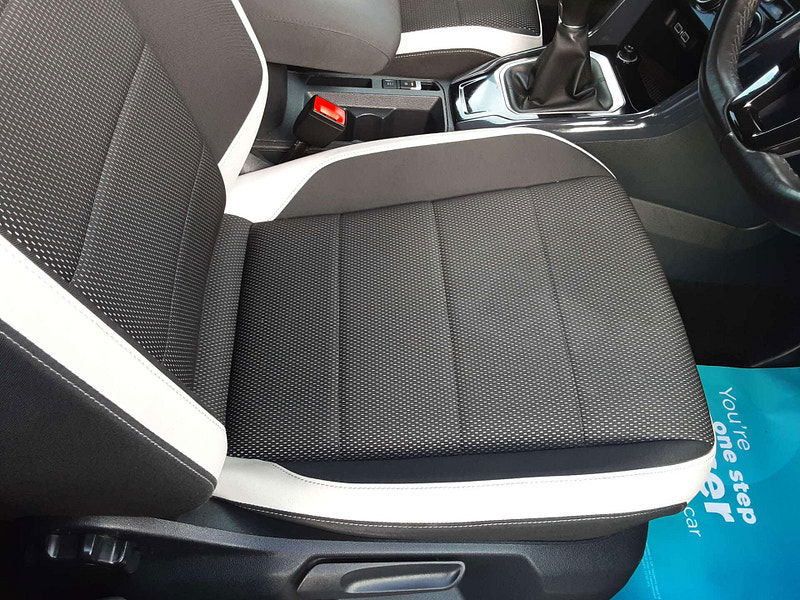 Volkswagen T-Roc 1.5 T-Roc SEL TSI Evo 5dr 5dr Manual 2026