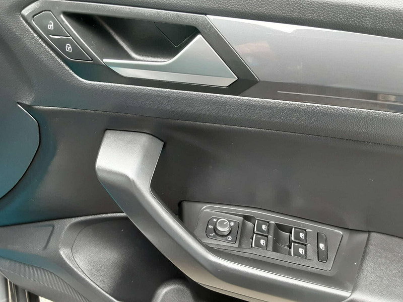 Volkswagen T-Roc 2.0 T-Roc R-Line TDI Semi-Auto 5dr 5dr Automatic 2026