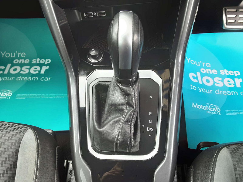 Volkswagen T-Roc 2.0 T-Roc R-Line TDI Semi-Auto 5dr 5dr Automatic 2026