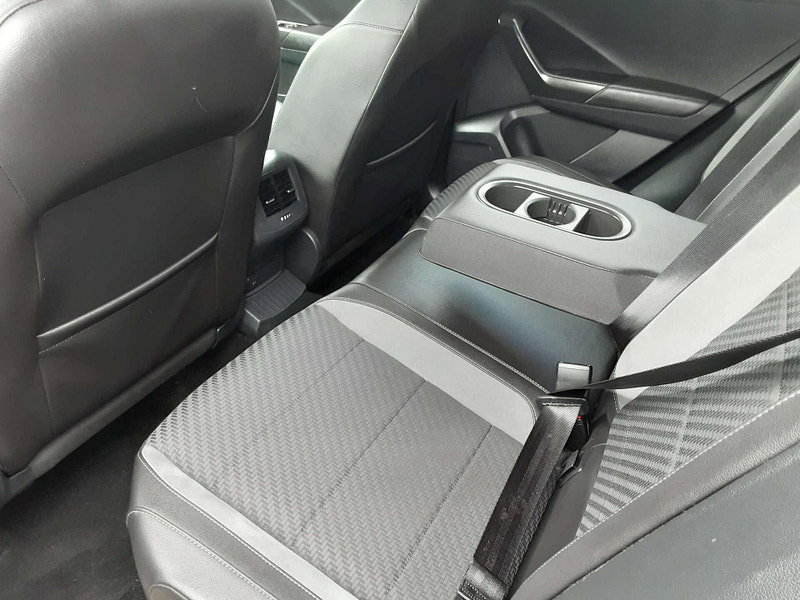 Volkswagen T-Roc 2.0 T-Roc R-Line TDI Semi-Auto 5dr 5dr Automatic 2026