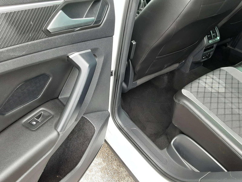 Volkswagen Tiguan 1.4 Tiguan R-Line TSi PHEV Semi-Auto 5dr 5dr Automatic 2026