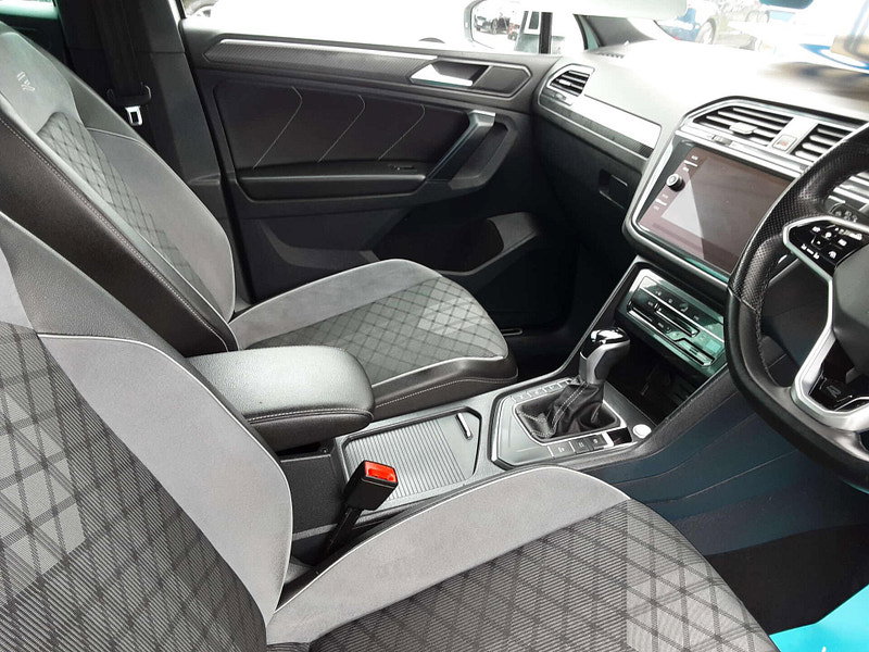 Volkswagen Tiguan 1.4 Tiguan R-Line TSi PHEV Semi-Auto 5dr 5dr Automatic 2026