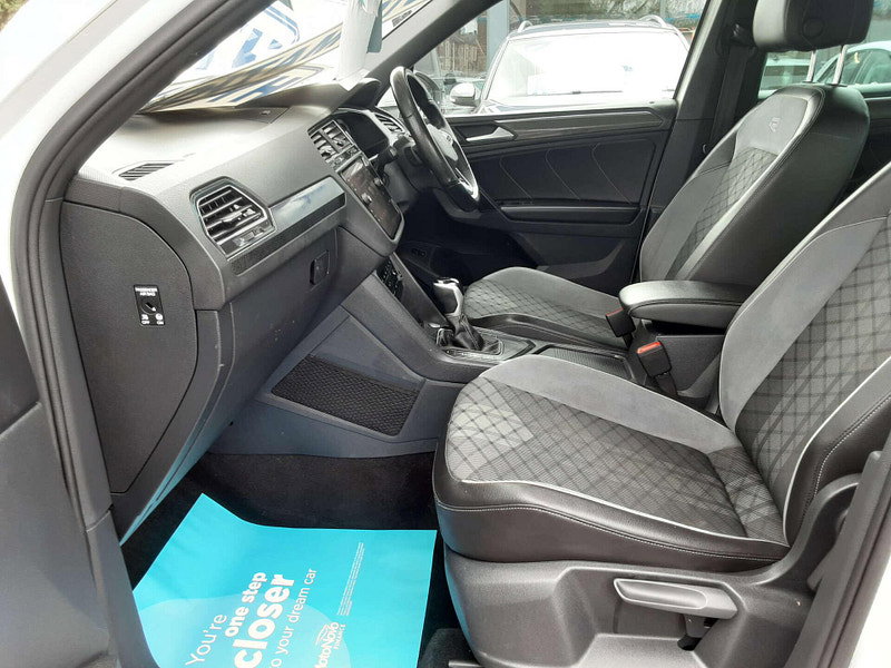 Volkswagen Tiguan 1.4 Tiguan R-Line TSi PHEV Semi-Auto 5dr 5dr Automatic 2026