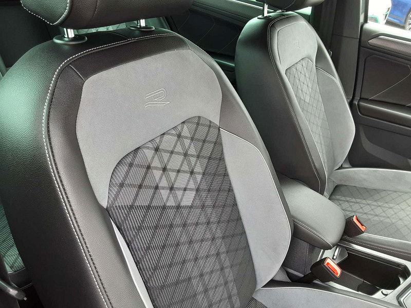 Volkswagen Tiguan 1.5 Tiguan R-Line TSi Semi-Auto 5dr 5dr Automatic 2025