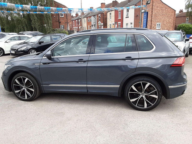 Volkswagen Tiguan 1.5 Tiguan R-Line TSi Semi-Auto 5dr 5dr Automatic 2025